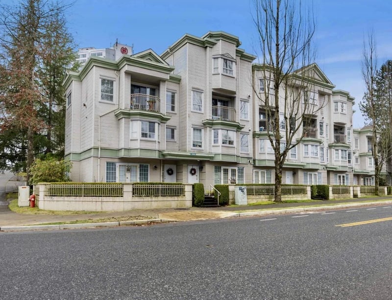 #323 15268 105 Avenue, Surrey, British Columbia, V3R0W8, Surrey, British Columbia — photo 1 of 5