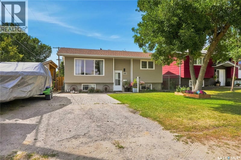 130 6th STREET, Pilot Butte, Saskatchewan, S0G3Z0, Pilot Butte, Saskatchewan — photo 1 of 5