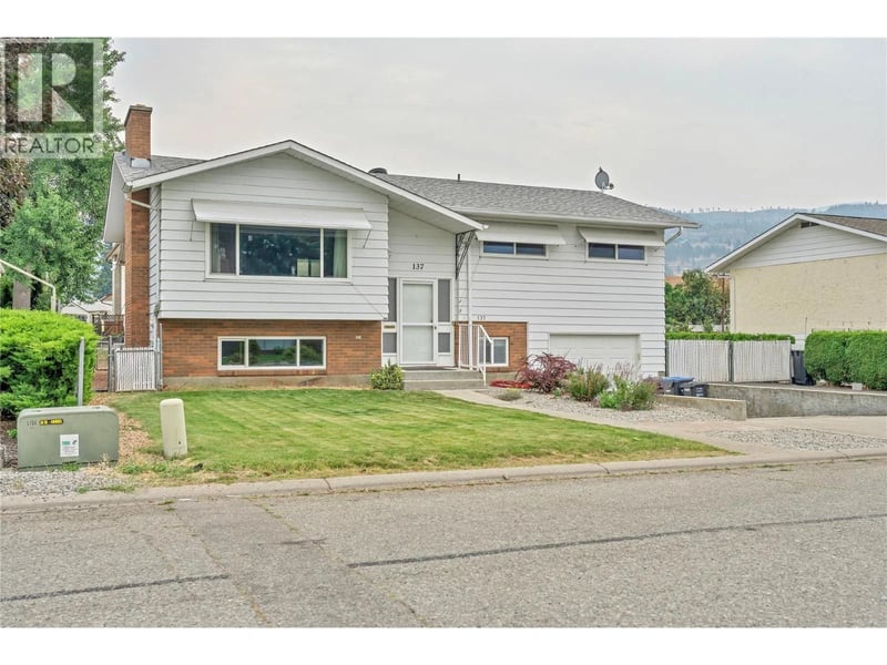 137 Murray Drive, Penticton, British Columbia, V2A6W7, Penticton, British Columbia — photo 1 of 5