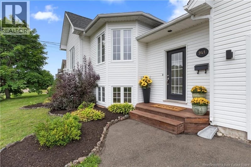 941 Barachois, Dieppe, New Brunswick, E1A6X5, Dieppe, New Brunswick — photo 1 of 5