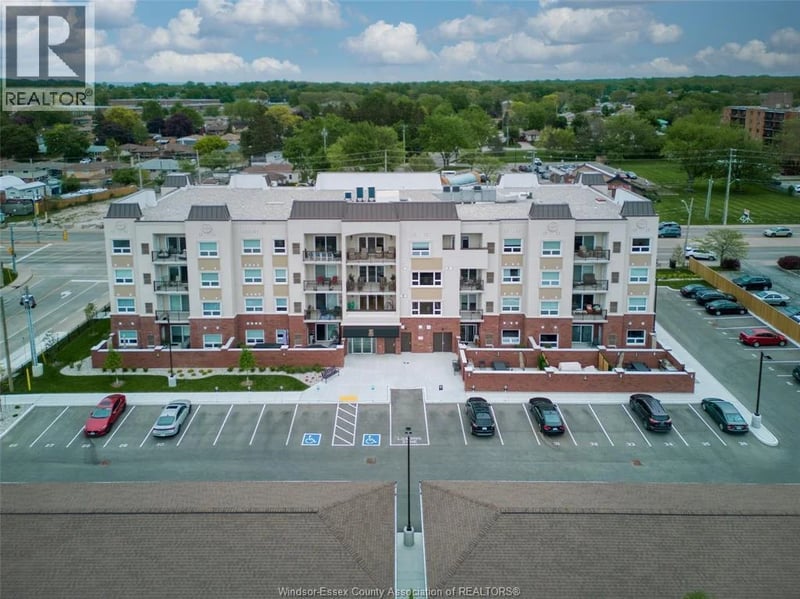 #401 7887 EDGAR, Windsor, Ontario, N8S0B3, Windsor, Ontario — photo 1 of 5