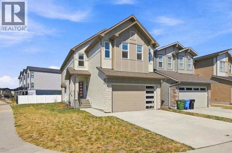71 Belvedere Green Southeast, Calgary, Alberta, T2A7L5, Calgary, Alberta — photo 1 of 5
