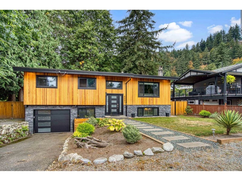 8087 MANSON Street, Mission, British Columbia, V2V6P7, Mission, British Columbia — photo 1 of 5