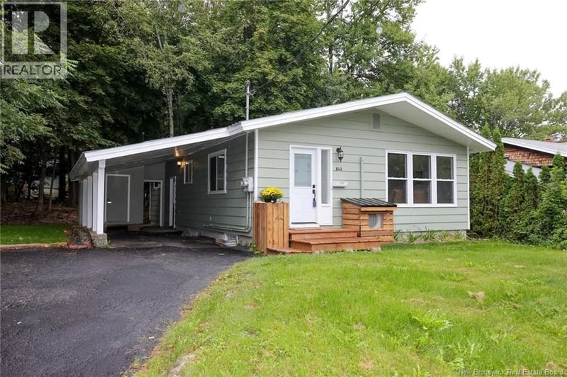 843 York Street, Fredericton, New Brunswick, E3B3R9, Fredericton, New Brunswick — photo 1 of 5