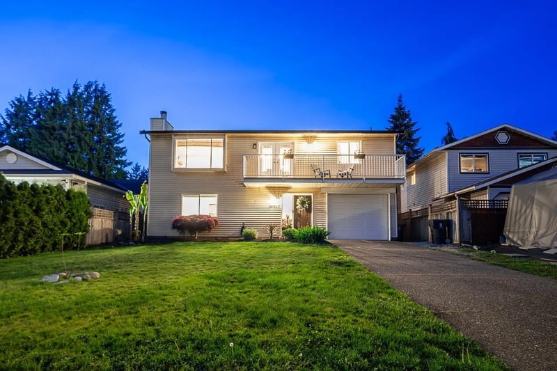 26567 28A Avenue, Langley, British Columbia, V4W3A7, Langley, British Columbia — photo 1 of 5
