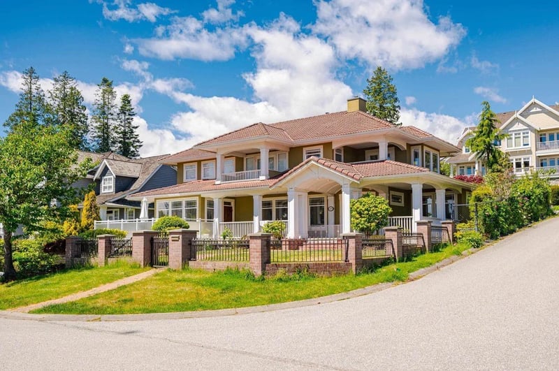 13477 13A Avenue, Surrey, British Columbia, V4A1C5, Surrey, British Columbia — photo 1 of 5