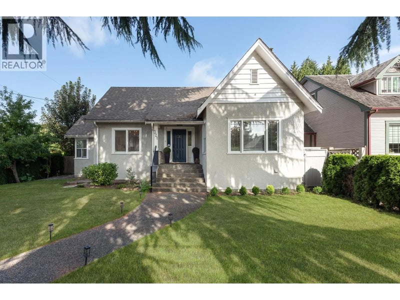 321 SIXTH Avenue, New Westminster, British Columbia, V3L1T7, New Westminster, British Columbia — photo 1 of 5