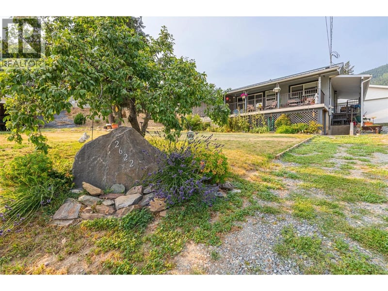 2622 3 Highway, Erickson, British Columbia, V0B1G1, Erickson, British Columbia — photo 1 of 5