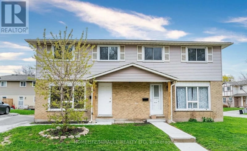 #8 20 Mayfield Avenue, Waterloo, Ontario, N2J4M5, Waterloo, Ontario — photo 1 of 5