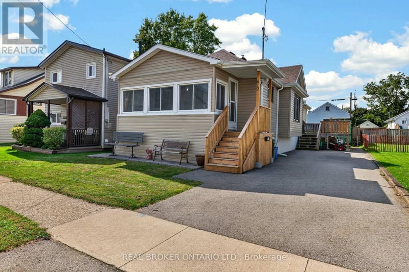 610 Steele Street, Port Colborne (Main Street), Ontario, L3K4Y7, Port Colborne (Main Street), Ontario — photo 1 of 5