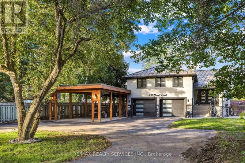 247 Sand Road, East Gwillimbury (Holland Landing), Ontario, L9N1K1, East Gwillimbury (Holland Landing), Ontario — photo 1 of 5