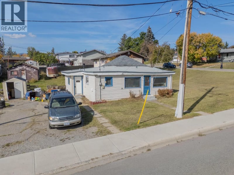 1005 11th Avenue South, Cranbrook, British Columbia, V1C2R6, Cranbrook, British Columbia — photo 1 of 5