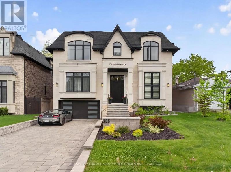 205 Northwood Drive, Toronto (Newtonbrook East), Ontario, M2M2K5, Toronto (Newtonbrook East), Ontario — photo 1 of 5