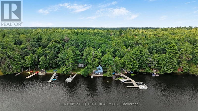 1100 Hewitt Street, Gravenhurst (Muskoka (S)), Ontario, P1P0C1, Gravenhurst (Muskoka (S)), Ontario — photo 1 of 5