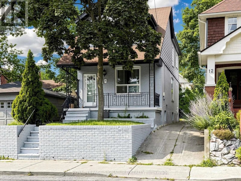 8 Harris Avenue, Toronto (East End-Danforth), Ontario, M4C1P4, Toronto (East End-Danforth), Ontario — photo 1 of 5