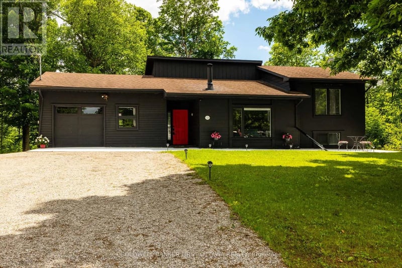6779 Roger Stevens Drive, Montague, Ontario, K7A4S6, Montague, Ontario — photo 1 of 5