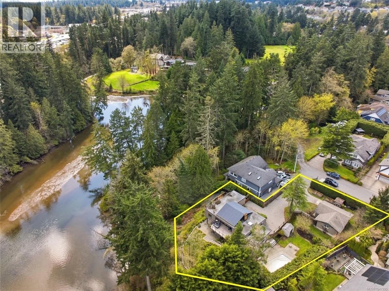 107 Parsons Road, View Royal, British Columbia, V9B3J8, View Royal, British Columbia — photo 1 of 5