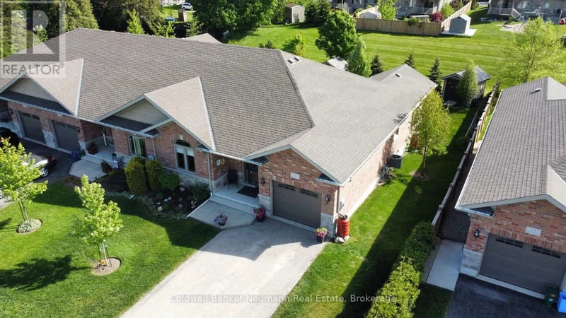 12 Brown Street South, Minto, Ontario, N0G1M0, Minto, Ontario — photo 1 of 5
