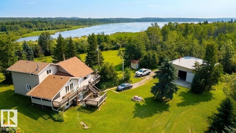 736 Blue Heron Drive, Rural Lac Ste. Anne County, Alberta, T0E1V0, Rural Lac Ste. Anne County, Alberta — photo 1 of 5