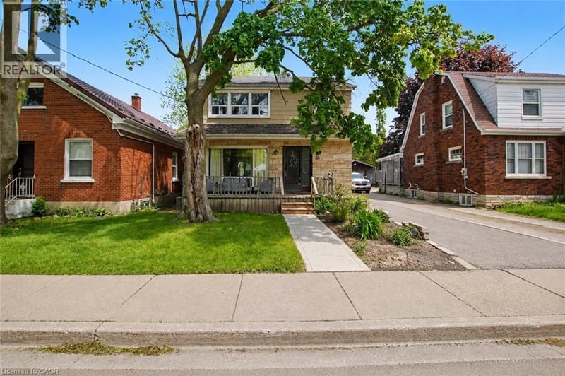 39 HENRY Street, Cambridge, Ontario, N1R3W3, Cambridge, Ontario — photo 1 of 5
