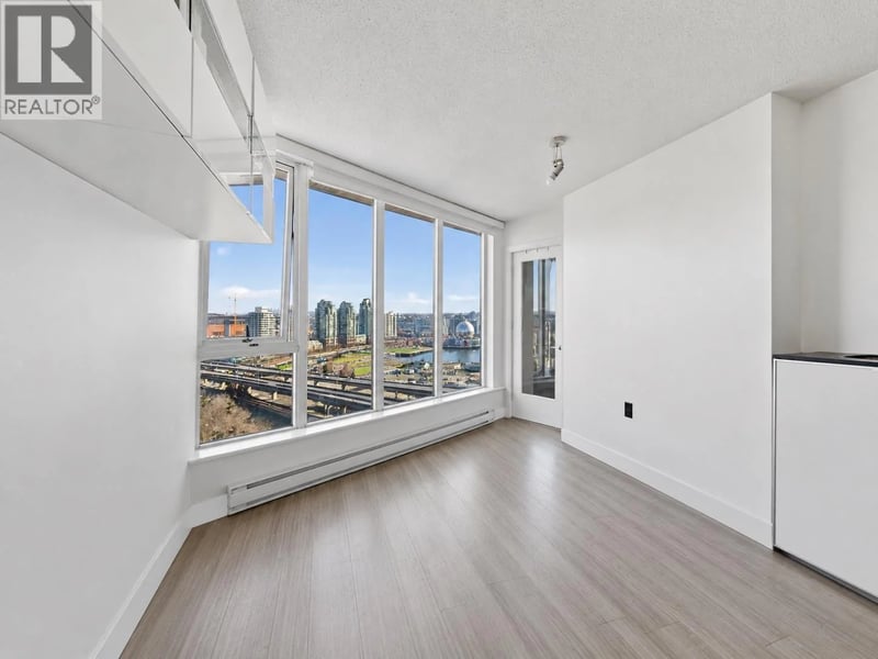 #2309 688 ABBOTT Street, Vancouver, British Columbia, V6B0B9, Vancouver, British Columbia — photo 1 of 5