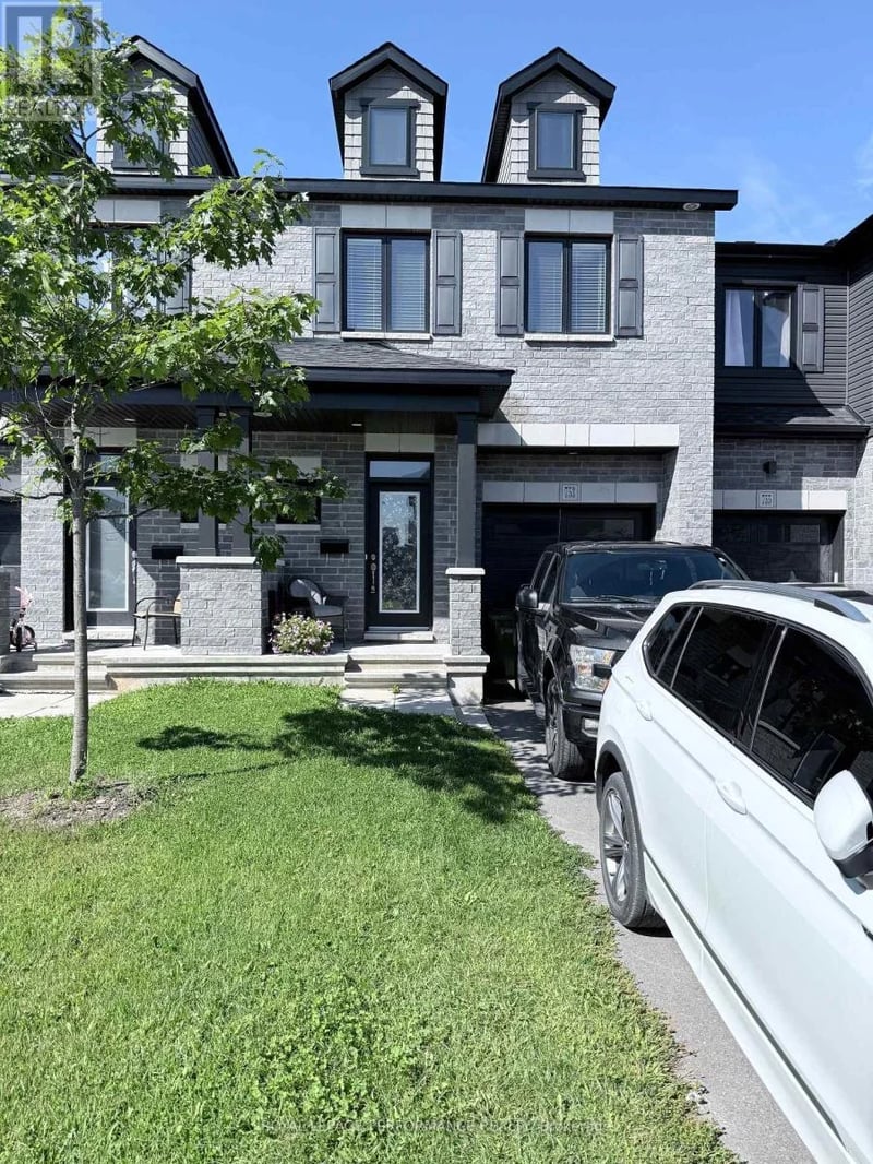 753 Namur Street, Russell, Ontario, K0A1W0, Russell, Ontario — photo 1 of 5