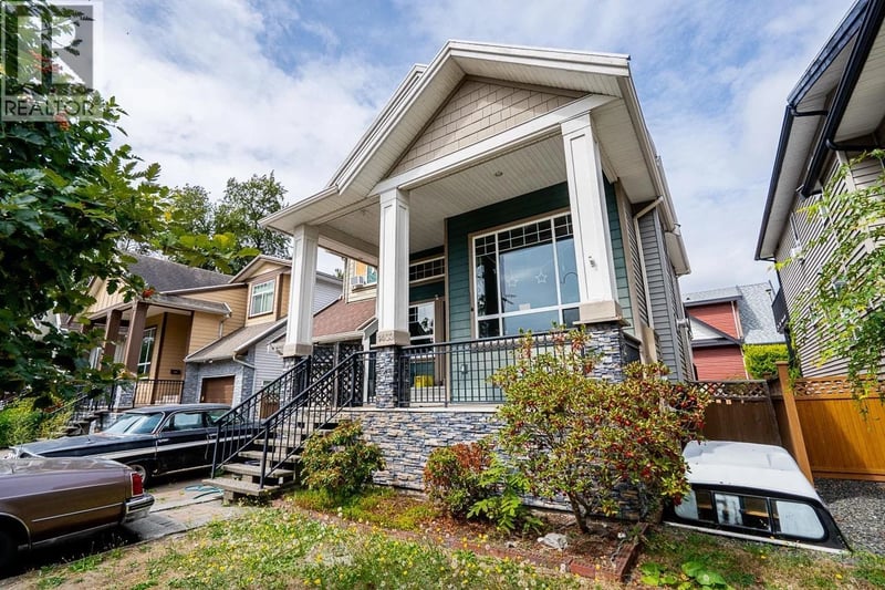 1403 CANIL Avenue, New Westminster, British Columbia, V3M0E2, New Westminster, British Columbia — photo 1 of 5