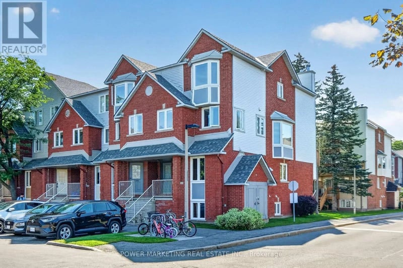 442 BRISTON Private, Ottawa, Ontario, K1G5R4, Ottawa, Ontario — photo 1 of 5
