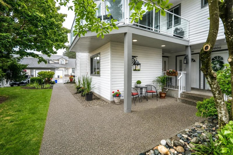 #1002 21937 48 Avenue, Langley, British Columbia, V3A8C3, Langley, British Columbia — photo 1 of 5