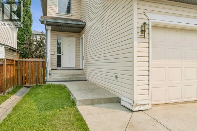 181 Tuscarora Place Northwest, Calgary, Alberta, T3L2G1, Calgary, Alberta — photo 1 of 5
