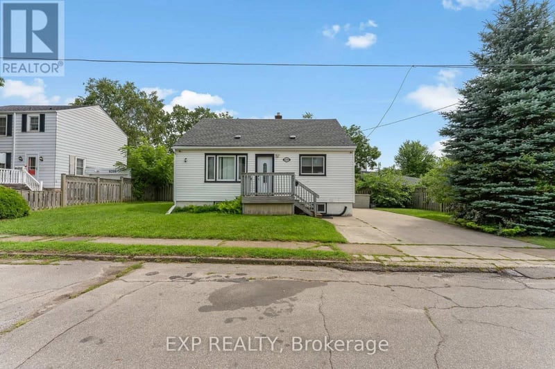 6304 Finlay Avenue, Niagara Falls (Dorchester), Ontario, L2G4C5, Niagara Falls (Dorchester), Ontario — photo 1 of 5