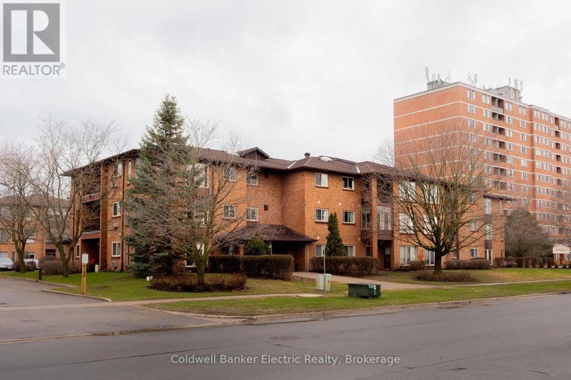 #105 2185 Walker Avenue, Peterborough (Ashburnham Ward 4), Ontario, K9L1T6, Peterborough (Ashburnham Ward 4), Ontario — photo 1 of 5