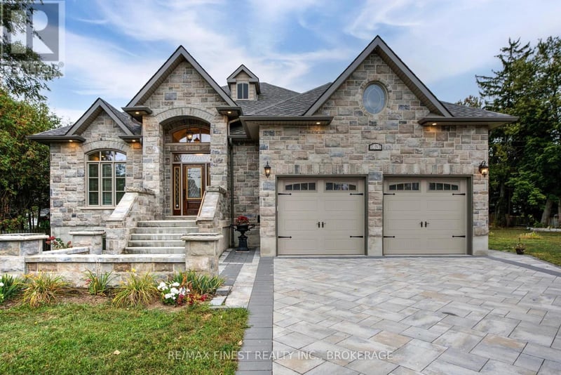 43 Crerar Boulevard, Kingston (City SouthWest), Ontario, K7M3P7, Kingston (City SouthWest), Ontario — photo 1 of 5