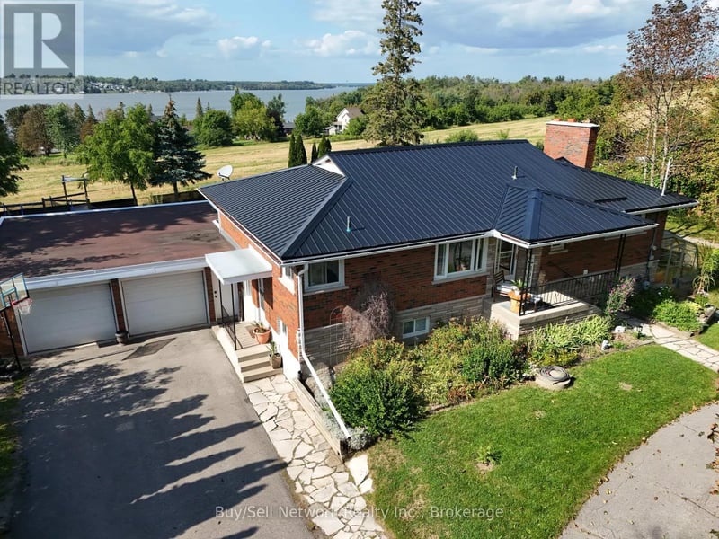 946 8th Line, Selwyn, Ontario, K0L1H0, Selwyn, Ontario — photo 1 of 5