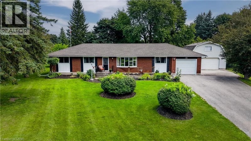 44 OAKWOOD Drive, Cambridge, Ontario, N1R5S3, Cambridge, Ontario — photo 1 of 5
