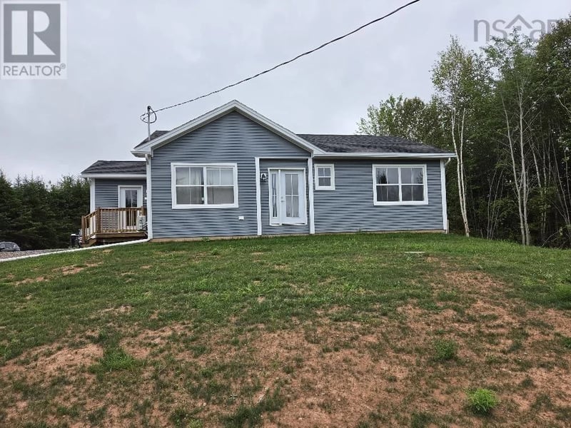 10966 Highway 2 Masstown, Masstown, Nova Scotia, B0M1G0, Masstown, Nova Scotia — photo 1 of 5