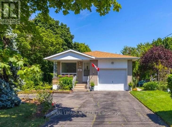 542 Lake Street, St. Catharines (Lakeport), Ontario, L2N4H8, St. Catharines (Lakeport), Ontario — photo 1 of 5