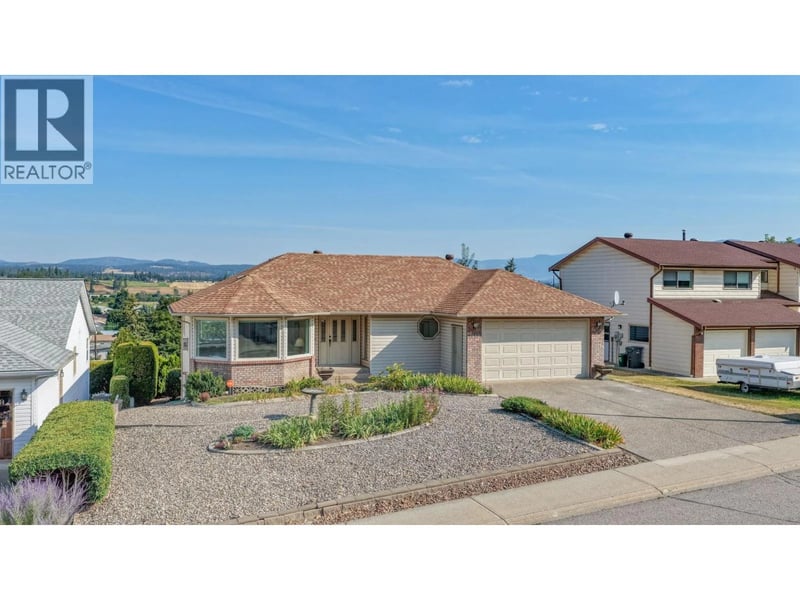 2650 Catherine Crescent, Armstrong, British Columbia, V4Y0B4, Armstrong, British Columbia — photo 1 of 5