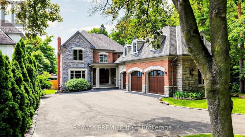 2064 Dickson Road, Mississauga (Cooksville), Ontario, L5B1Y6, Mississauga (Cooksville), Ontario — photo 1 of 5