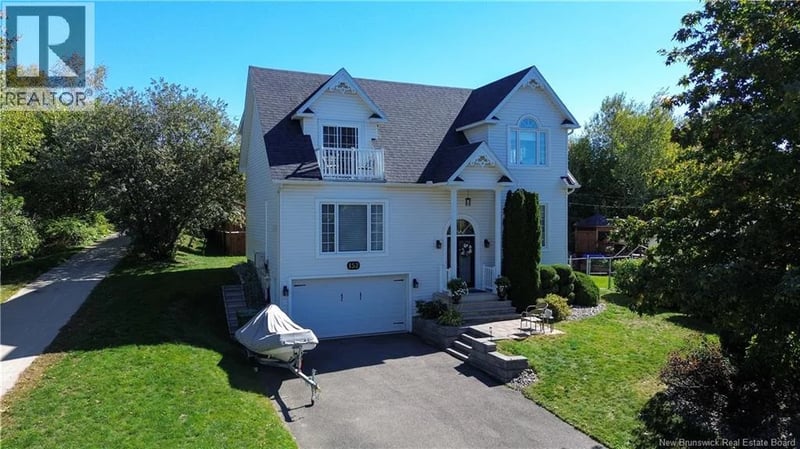 152 Wiggins Drive, Fredericton, New Brunswick, E3A5N7, Fredericton, New Brunswick — photo 1 of 5
