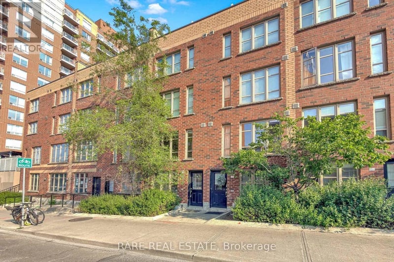 #140 21 Ruttan Street, Toronto (Dufferin Grove), Ontario, M6P0A1, Toronto (Dufferin Grove), Ontario — photo 1 of 5
