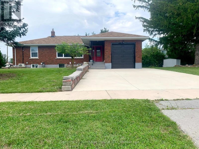 2 Foley Crescent, Thorold (Thorold Downtown), Ontario, L2V2K8, Thorold (Thorold Downtown), Ontario — photo 1 of 5