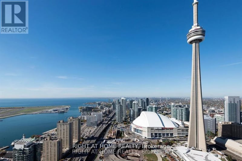 #5606 14 York Street, Toronto (Waterfront Communities), Ontario, M5J0B1, Toronto (Waterfront Communities), Ontario — photo 1 of 5
