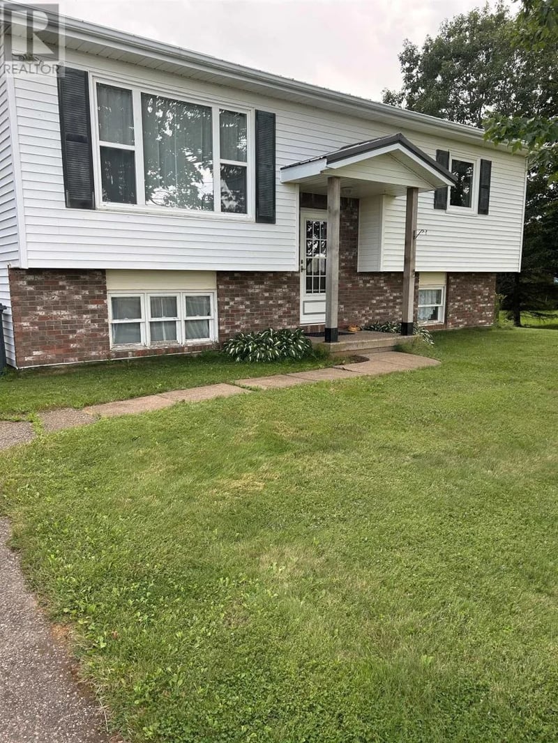 2443 Horne Cross Road, Brackley, Prince Edward Island, C1E2S2, Brackley, Prince Edward Island — photo 1 of 5