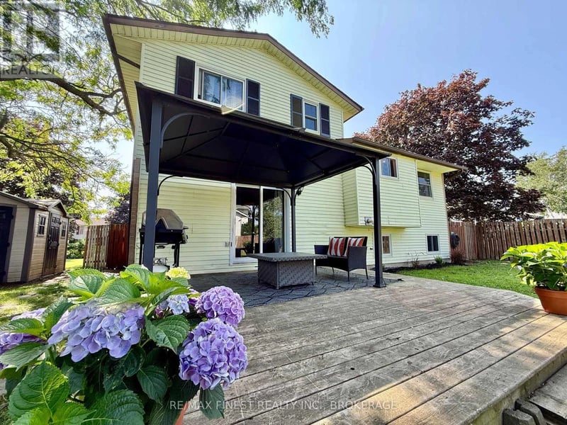 66 Nicholson Crescent, Loyalist (Amherstview), Ontario, K7N1X1, Loyalist (Amherstview), Ontario — photo 1 of 5