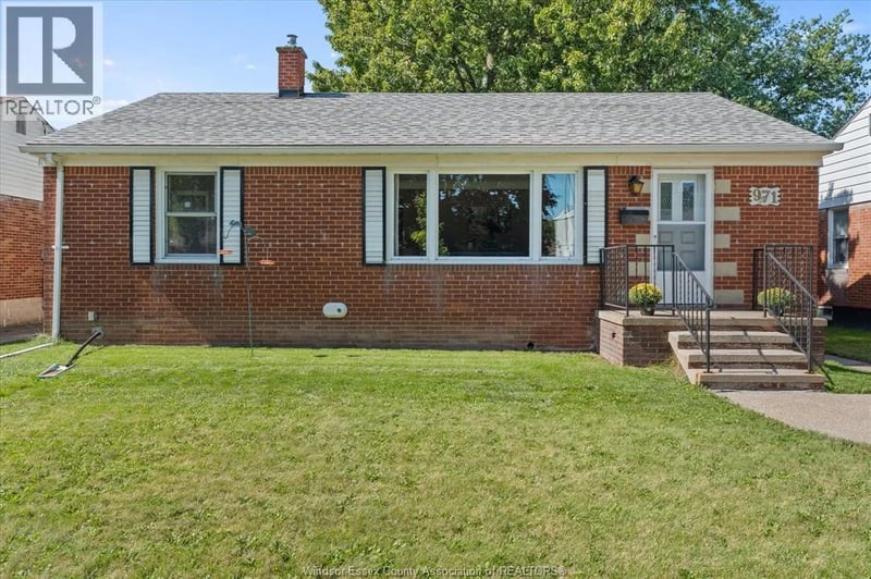 971 Isabelle Place, Windsor, Ontario, N8S3B1, Windsor, Ontario — photo 1 of 5