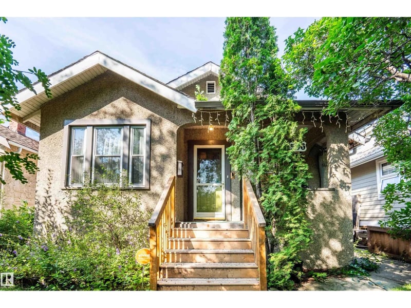 11506 94 ST NW, Edmonton, Alberta, T5G1H7, Edmonton, Alberta — photo 1 of 5
