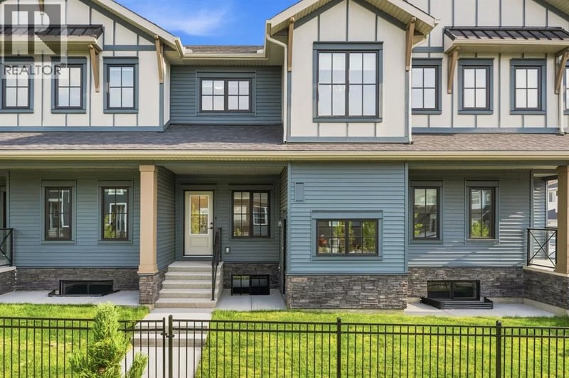 180 Lawson Lane Southeast, Airdrie, Alberta, T4A3P3, Airdrie, Alberta — photo 1 of 5