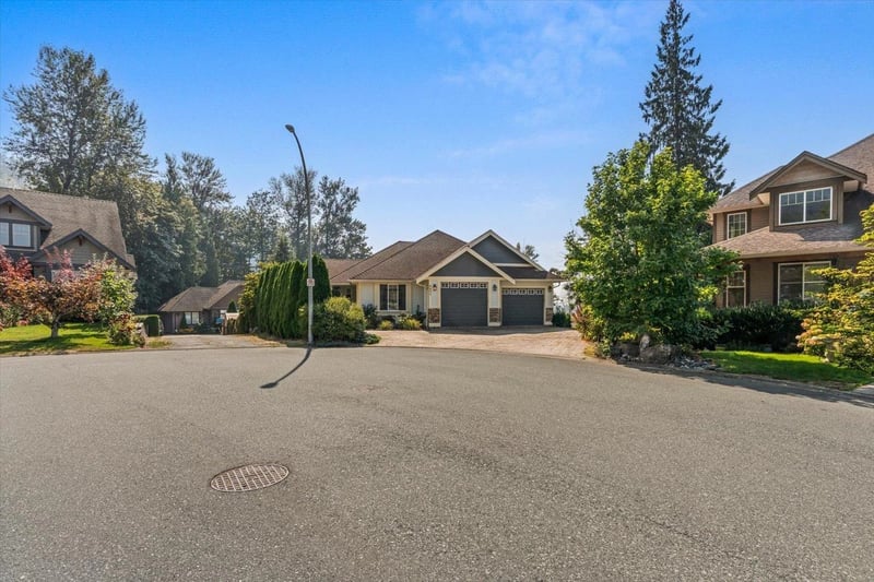 8497 BRADSHAW Place, Chilliwack, British Columbia, V4Z0A7, Chilliwack, British Columbia — photo 1 of 5