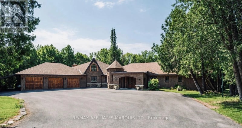 4466 County 34 Road, South Glengarry, Ontario, K0C1L0, South Glengarry, Ontario — photo 1 of 5